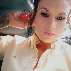 Meet your Posher, Courtney